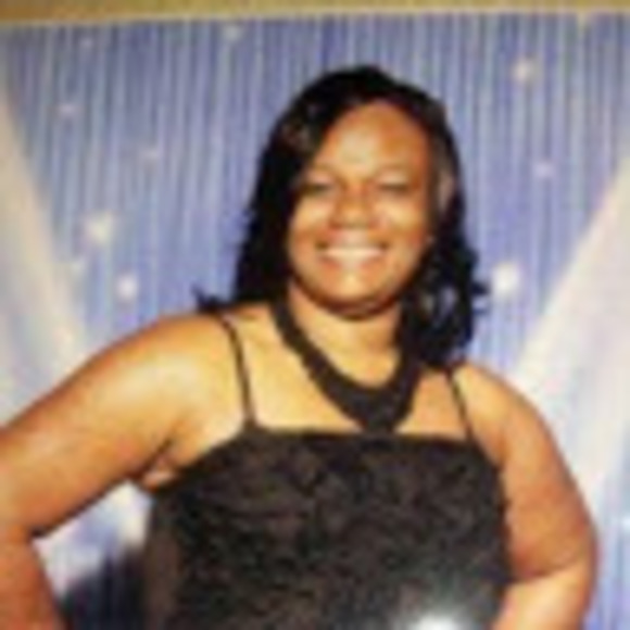 Meet your Posher, Dannette - Picture 1 of 1